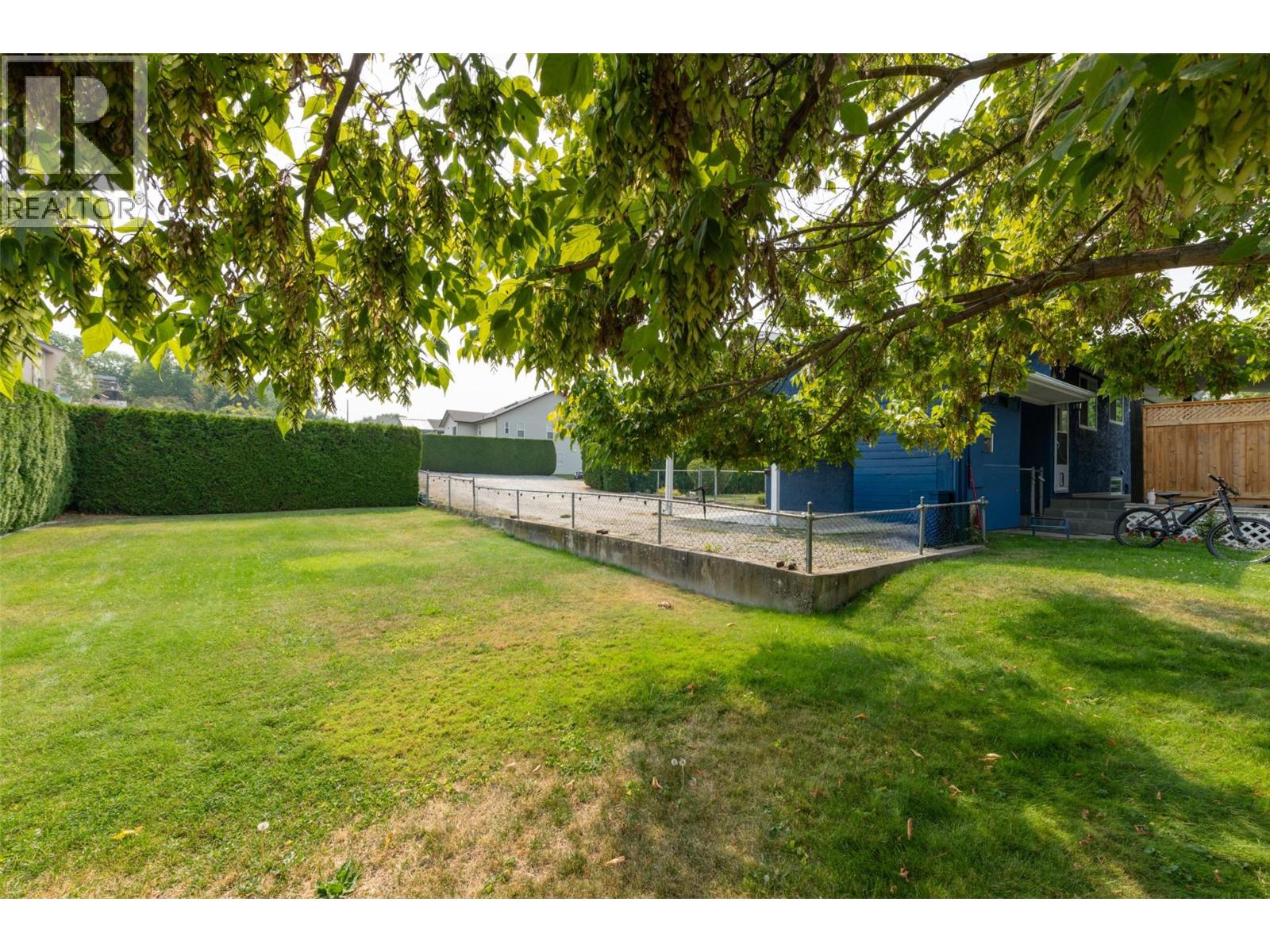 680 Myron Road, Kelowna, British Columbia  V1X 5K2 - Photo 39 - 10398429