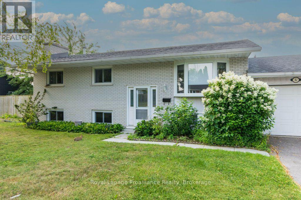 4 O'NEIL CRESCENT, Quinte West, Ontario