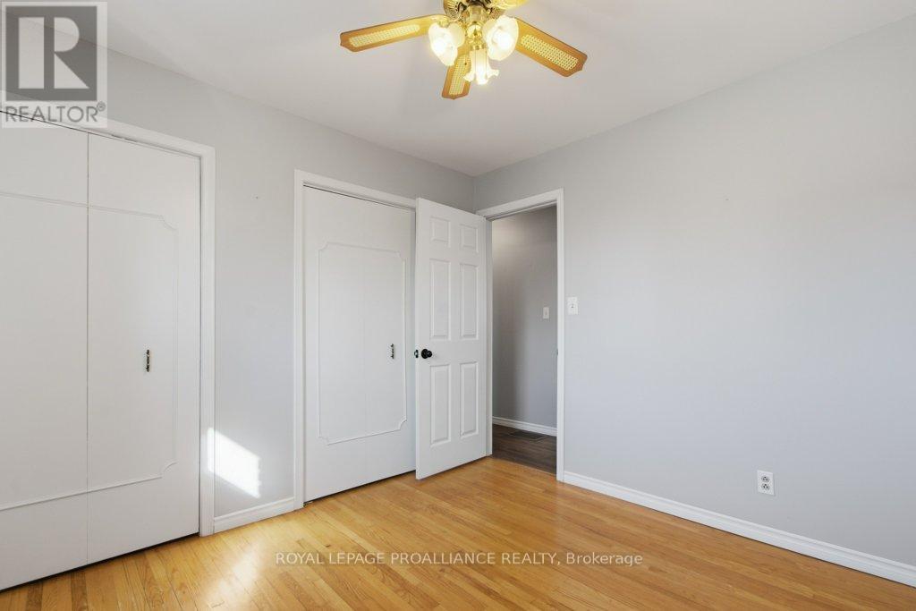 4 O'neil Crescent, Quinte West, Ontario  K8V 5Y6 - Photo 13 - X13708106