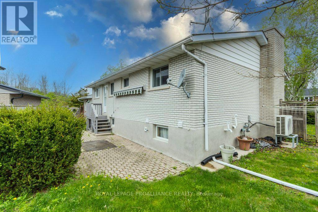 4 O'neil Crescent, Quinte West, Ontario  K8V 5Y6 - Photo 27 - X13708106