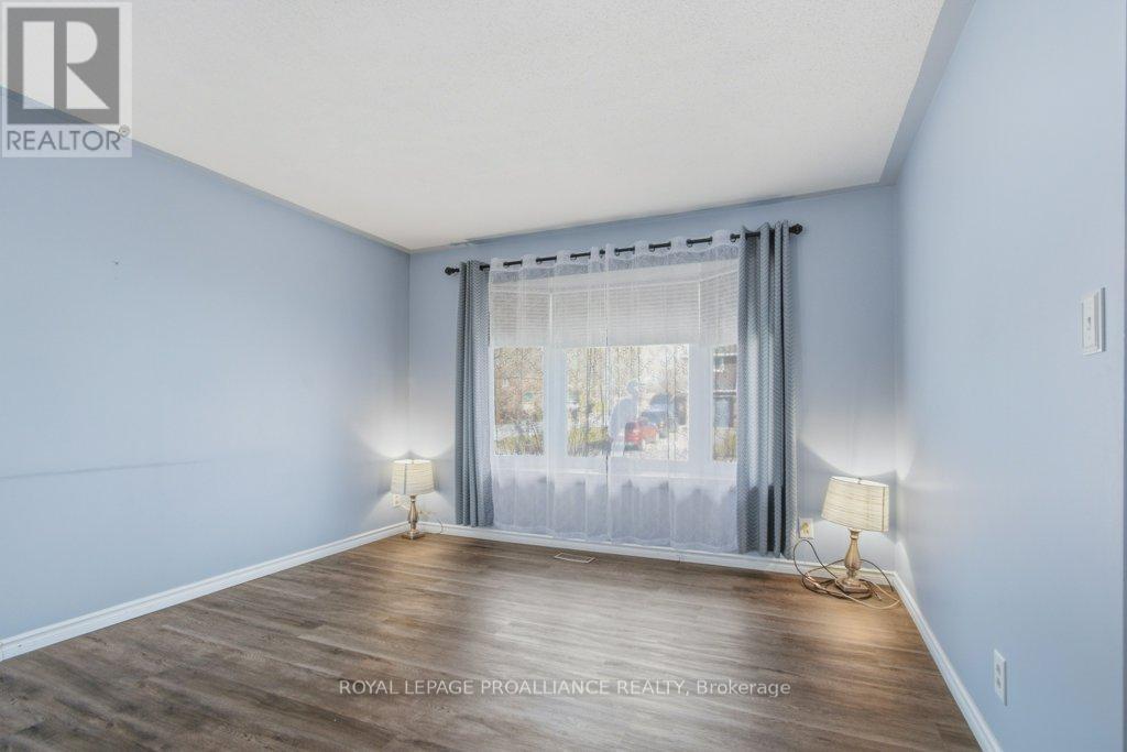 4 O'neil Crescent, Quinte West, Ontario  K8V 5Y6 - Photo 5 - X13708106
