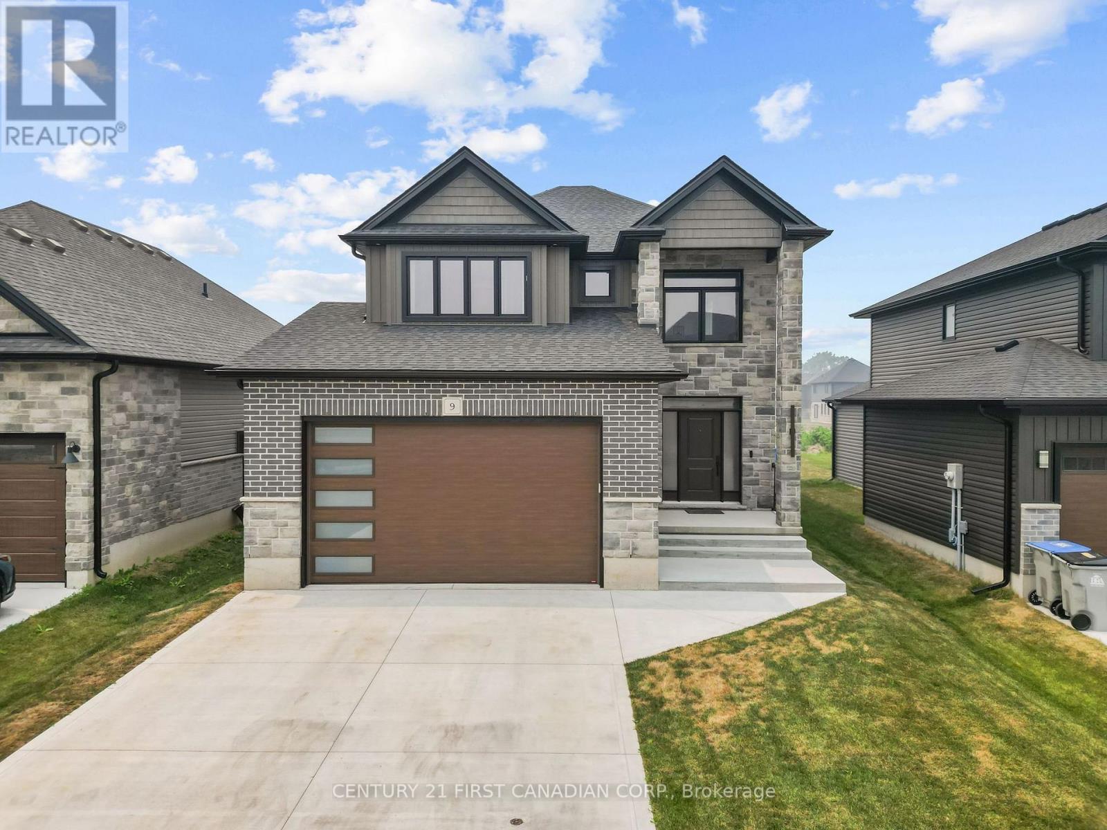 9 SHELDABREN STREET, North Middlesex, Ontario