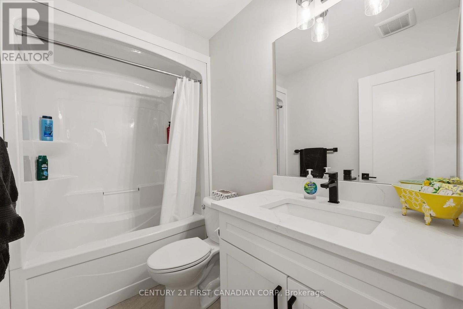 9 Sheldabren Street, North Middlesex, Ontario  N0M 1A0 - Photo 20 - X13708072