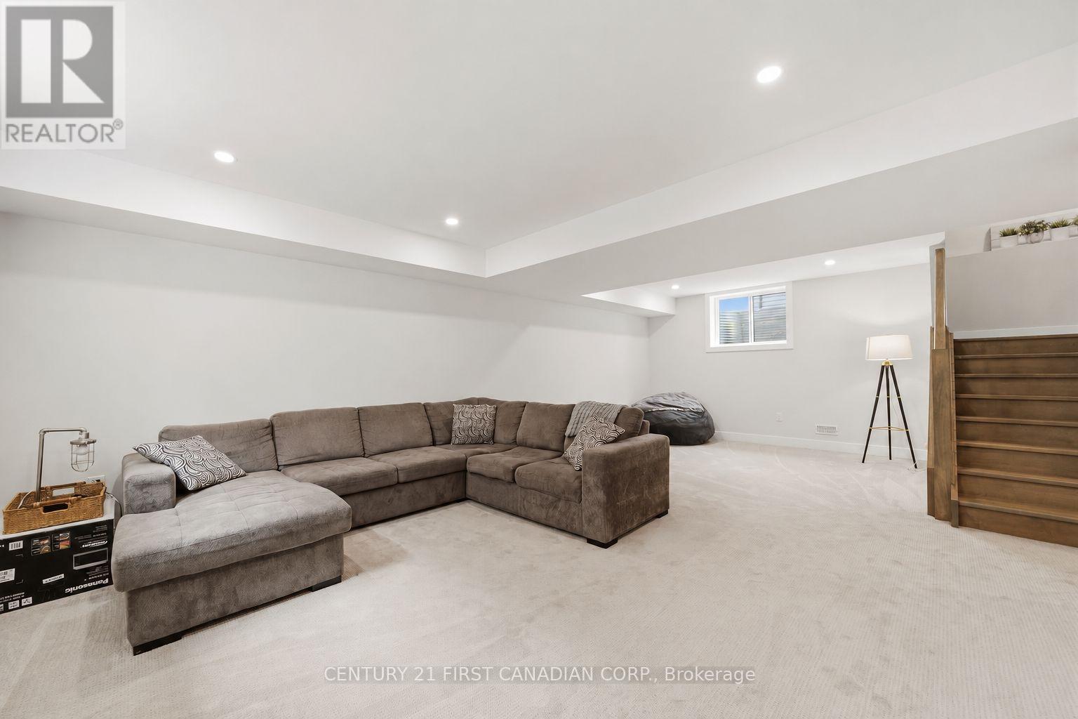 9 Sheldabren Street, North Middlesex, Ontario  N0M 1A0 - Photo 23 - X13708072