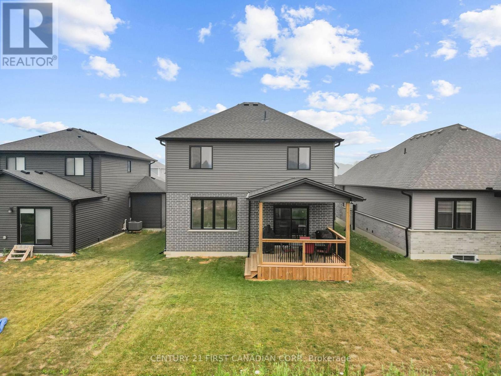 9 Sheldabren Street, North Middlesex, Ontario  N0M 1A0 - Photo 24 - X13708072