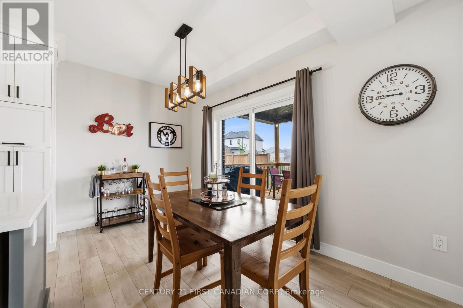 9 Sheldabren Street, North Middlesex, Ontario  N0M 1A0 - Photo 6 - X13708072