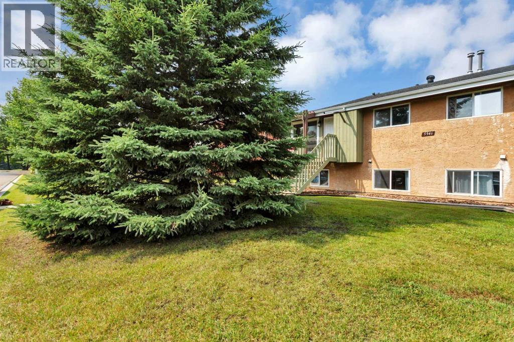 A, 5946 45 Avenue, Lacombe, Alberta  T4L 1V7 - Photo 3 - A2337548