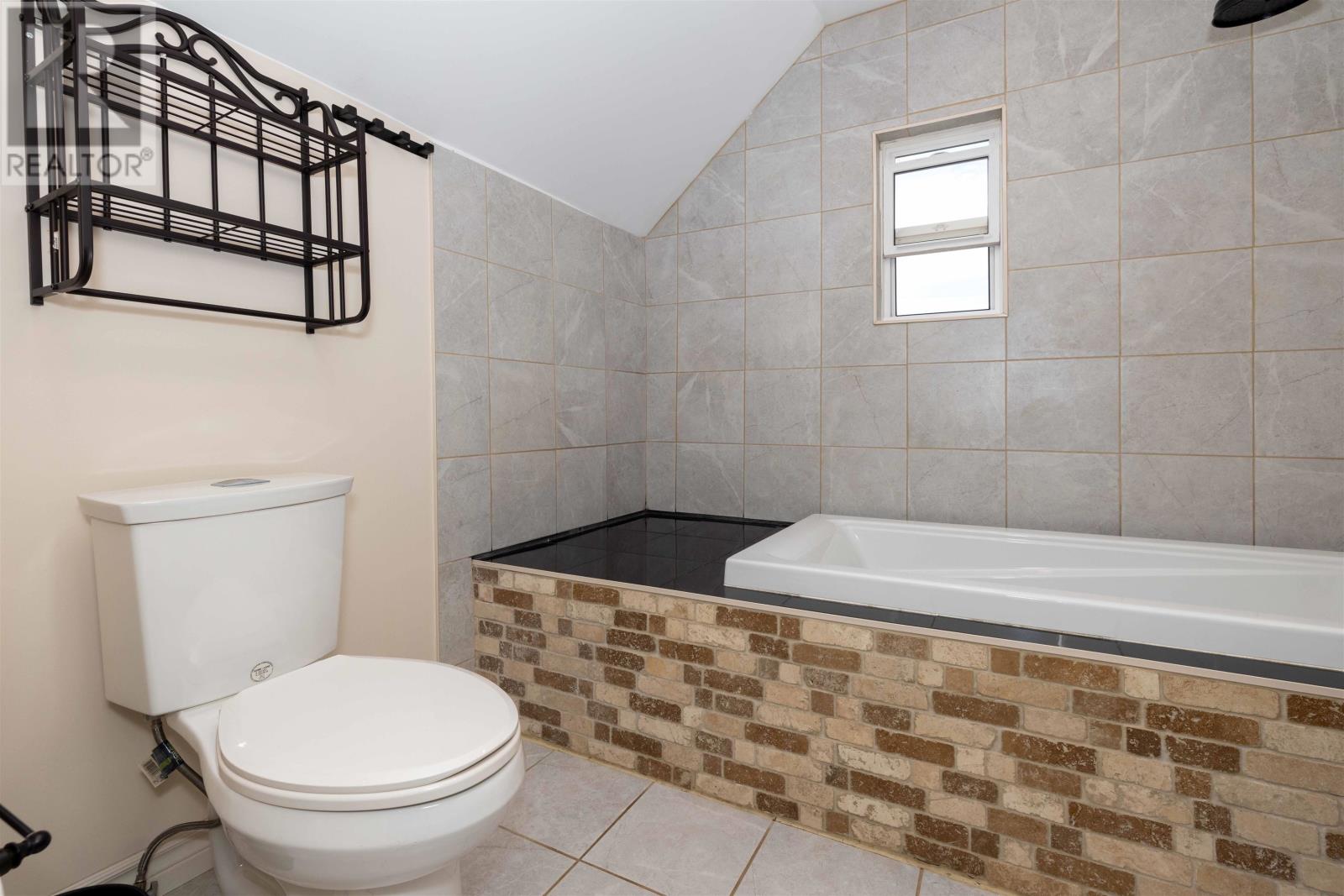 513 Christina St E, Thunder Bay, Ontario  P7E 4P4 - Photo 24 - TB2602331