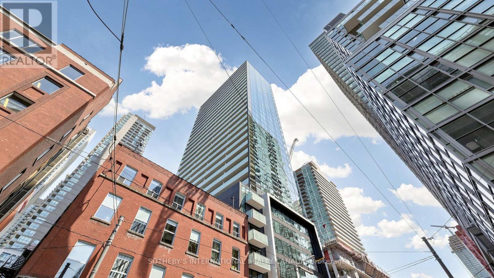 2807 - 11 CHARLOTTE STREET, Toronto, Ontario