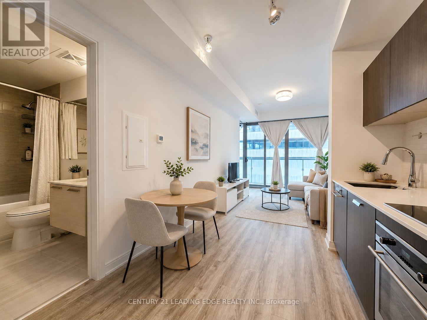 3906 - 50 Charles Street E, Toronto, Ontario M4Y 0C3 - Photo 2 - C13708104