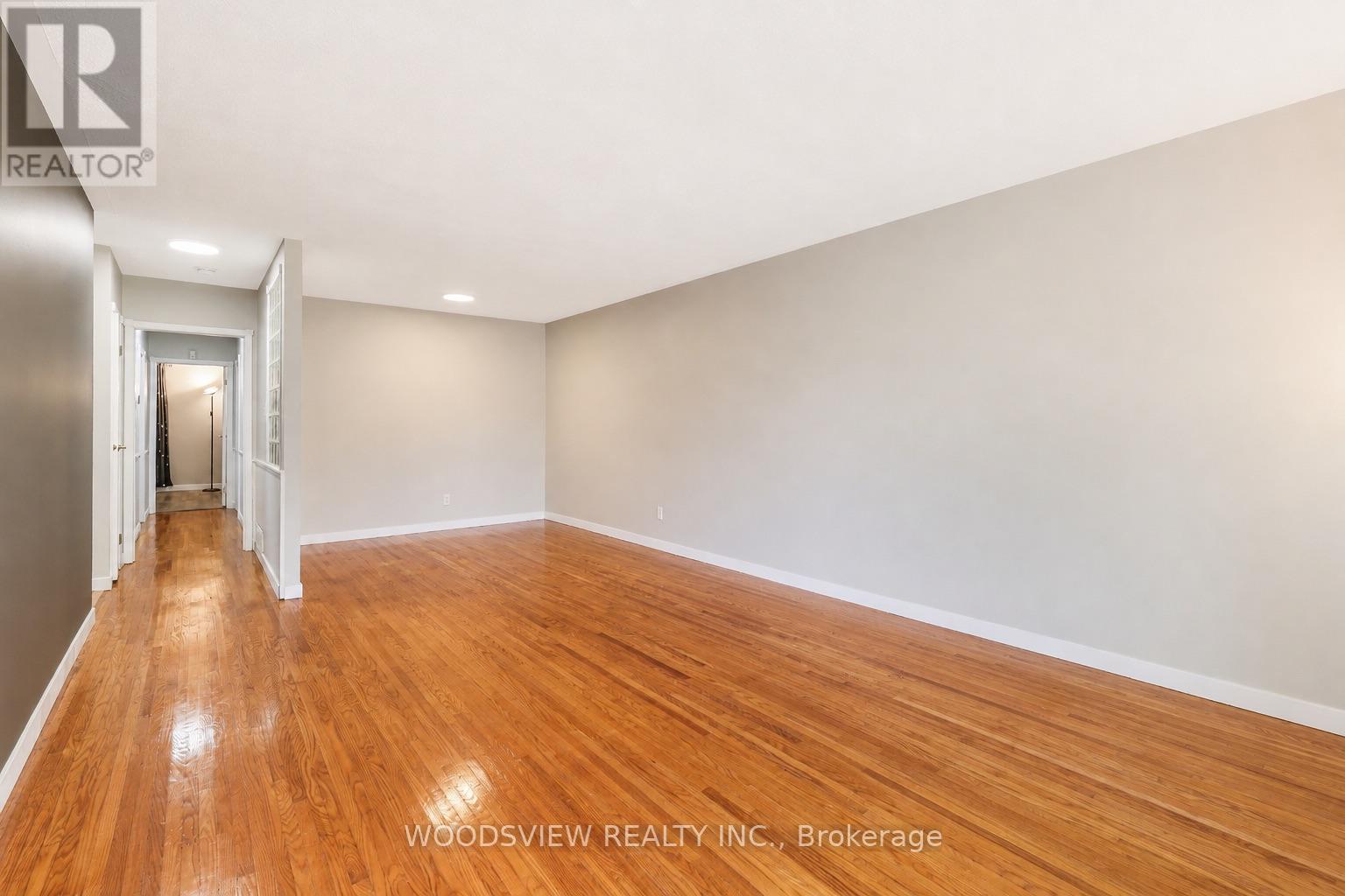 851 Moretta Avenue, Pickering, Ontario  L1W 2K1 - Photo 5 - E13708066