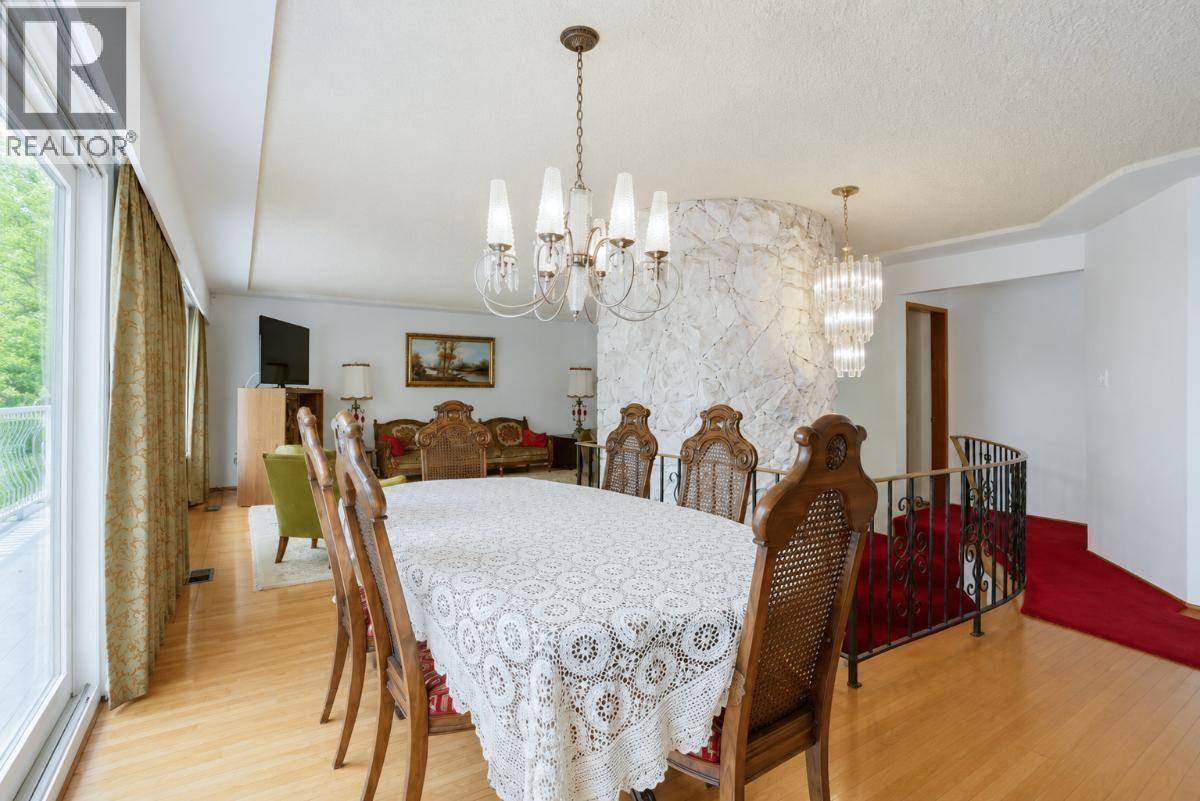 232 Macdonald Avenue, Burnaby, British Columbia  V5C 4M7 - Photo 4 - R3158267
