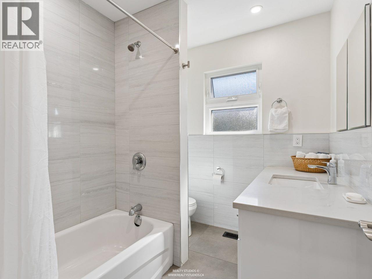 3006 E Georgia Street, Vancouver, British Columbia  V5K 2K7 - Photo 16 - R3158296