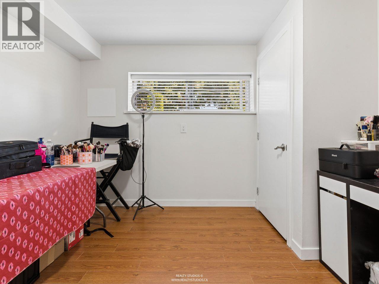 3006 E Georgia Street, Vancouver, British Columbia  V5K 2K7 - Photo 23 - R3158296