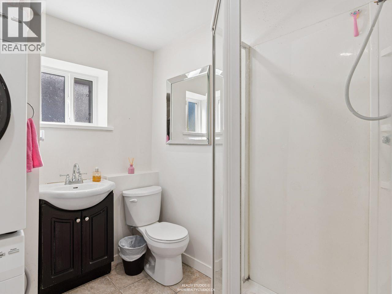 3006 E Georgia Street, Vancouver, British Columbia  V5K 2K7 - Photo 24 - R3158296