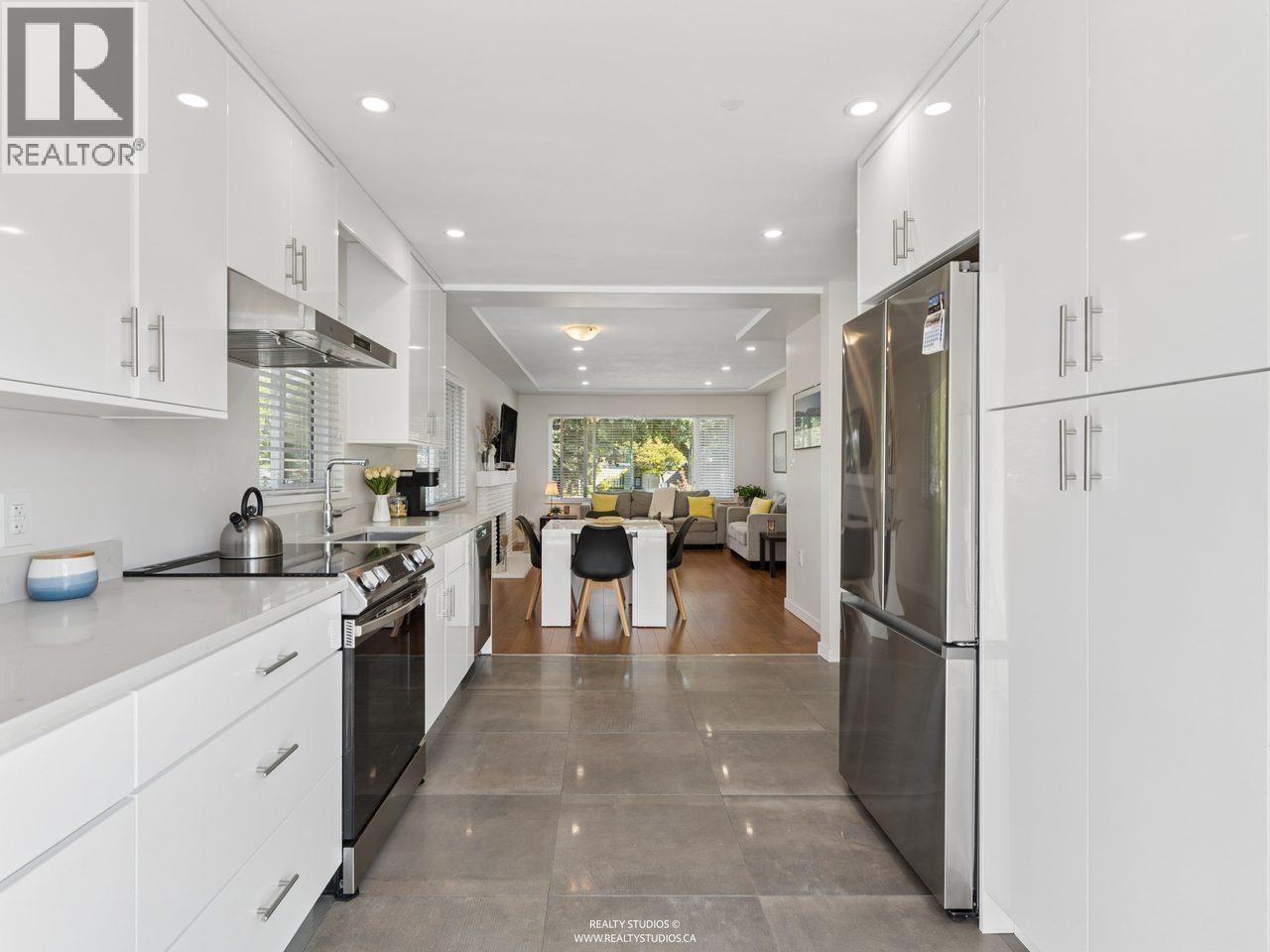 3006 E Georgia Street, Vancouver, British Columbia  V5K 2K7 - Photo 6 - R3158296