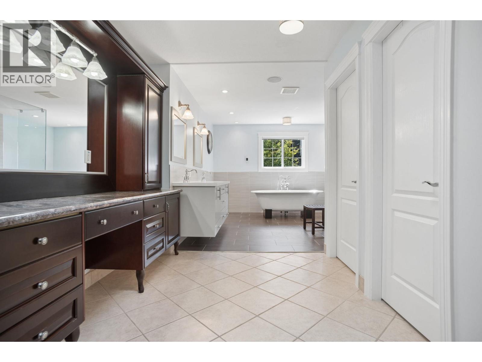 789 Grover Avenue, Coquitlam, British Columbia  V3J 3C9 - Photo 31 - R3158297