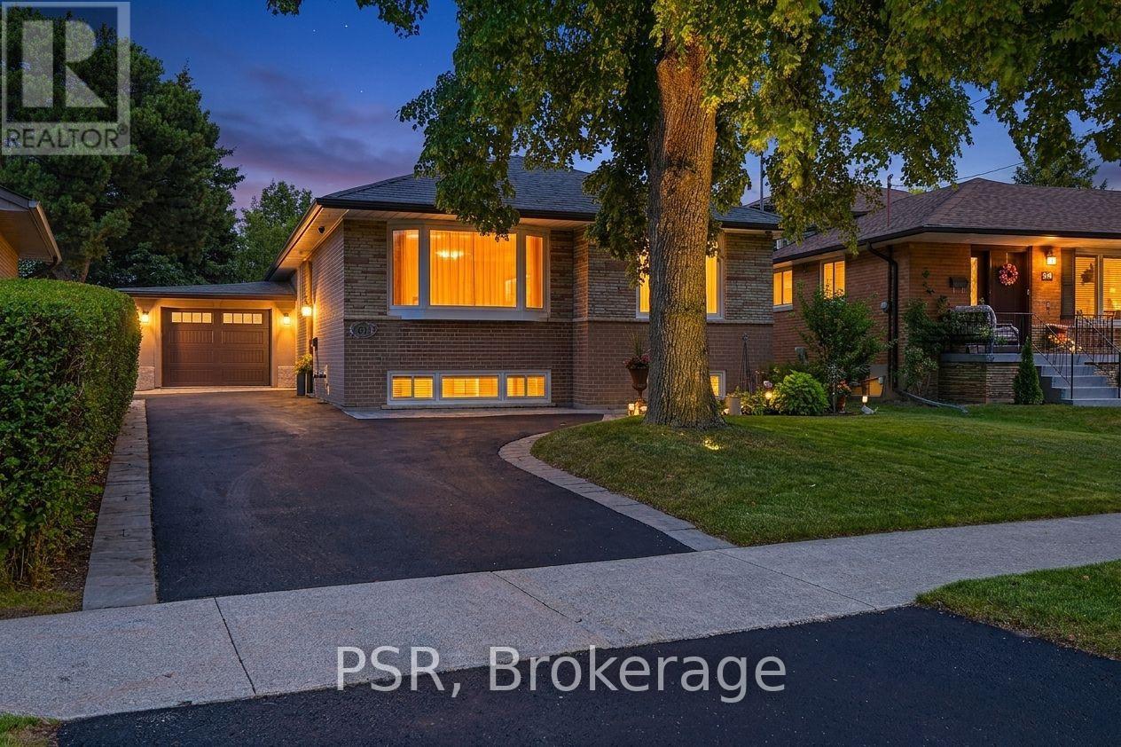 <div class="slider-price">$1,299,990</div><p>61 Robinglade Drive, Toronto, Ontario</p>