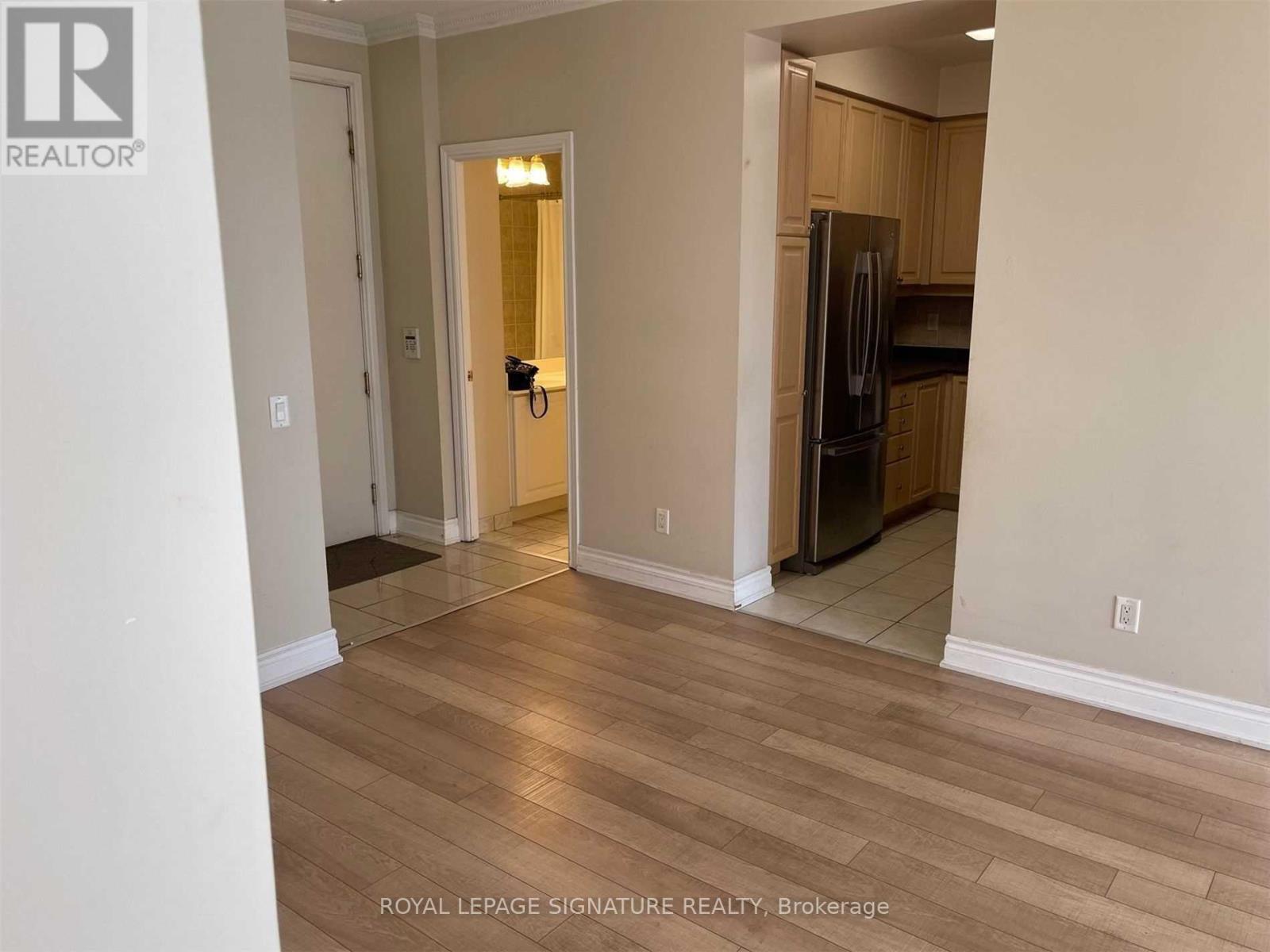 2811 - 25 Kingsbridge Garden Circle, Mississauga, Ontario  L5R 4B1 - Photo 13 - W13708108