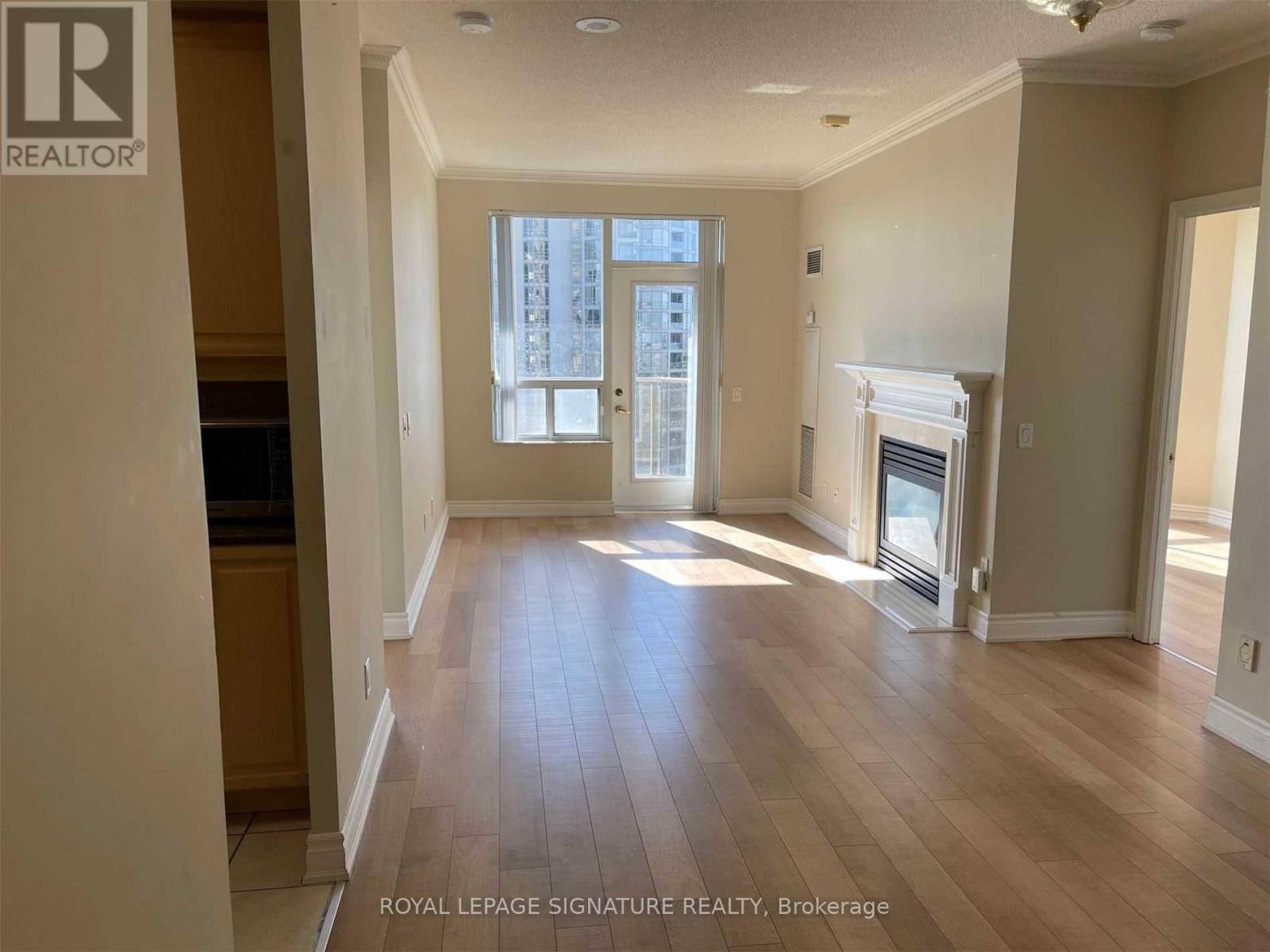 2811 - 25 Kingsbridge Garden Circle, Mississauga, Ontario  L5R 4B1 - Photo 2 - W13708108