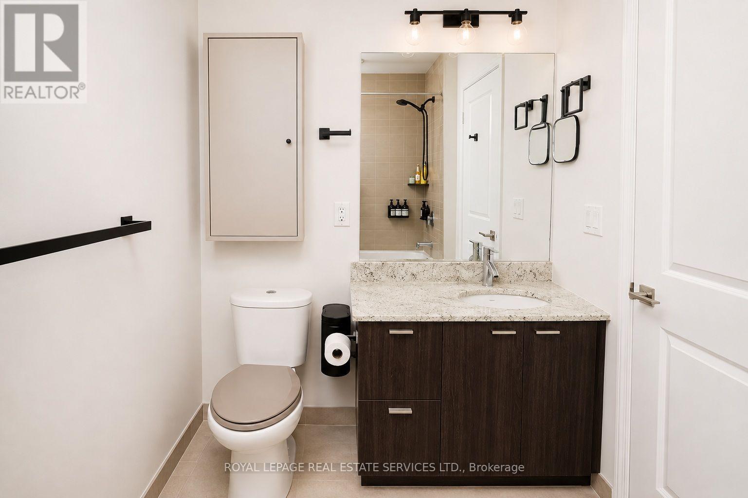 2008 - 88 Sheppard Avenue E, Toronto, Ontario  M2N 6Y2 - Photo 8 - C13704850