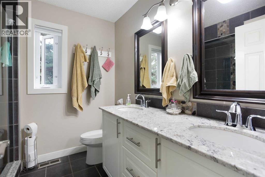 24 Sun Harbour Place SE, Calgary, Alberta  T2X 3B2 - Photo 15 - A2336243