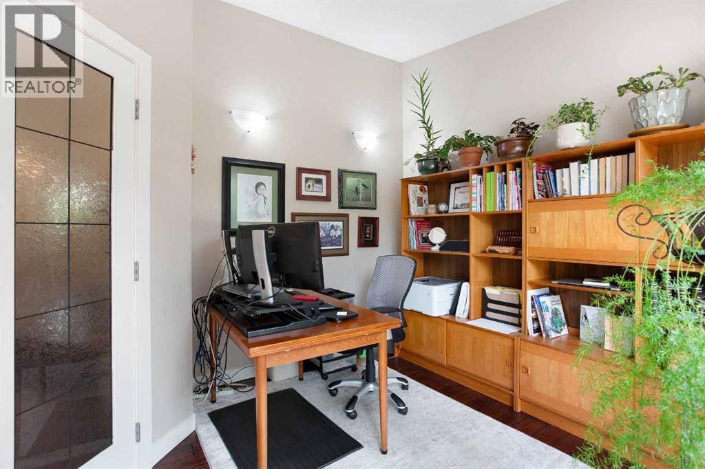 24 Sun Harbour Place SE, Calgary, Alberta  T2X 3B2 - Photo 12 - A2336243