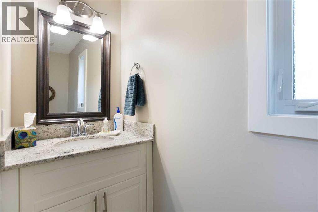24 Sun Harbour Place SE, Calgary, Alberta  T2X 3B2 - Photo 11 - A2336243