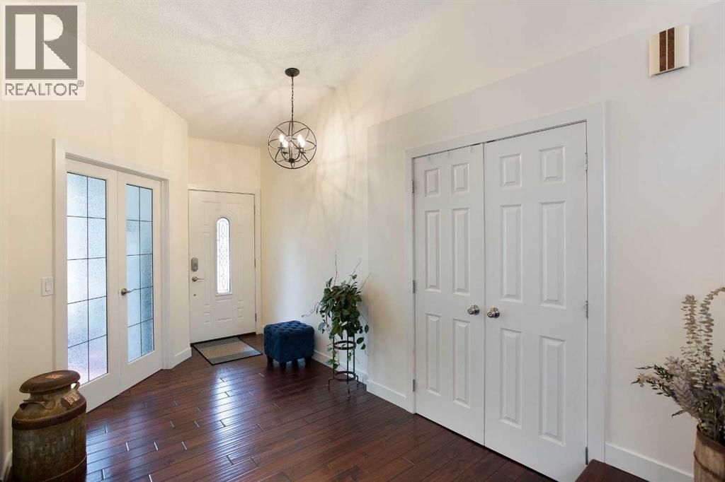 24 Sun Harbour Place SE, Calgary, Alberta  T2X 3B2 - Photo 3 - A2336243