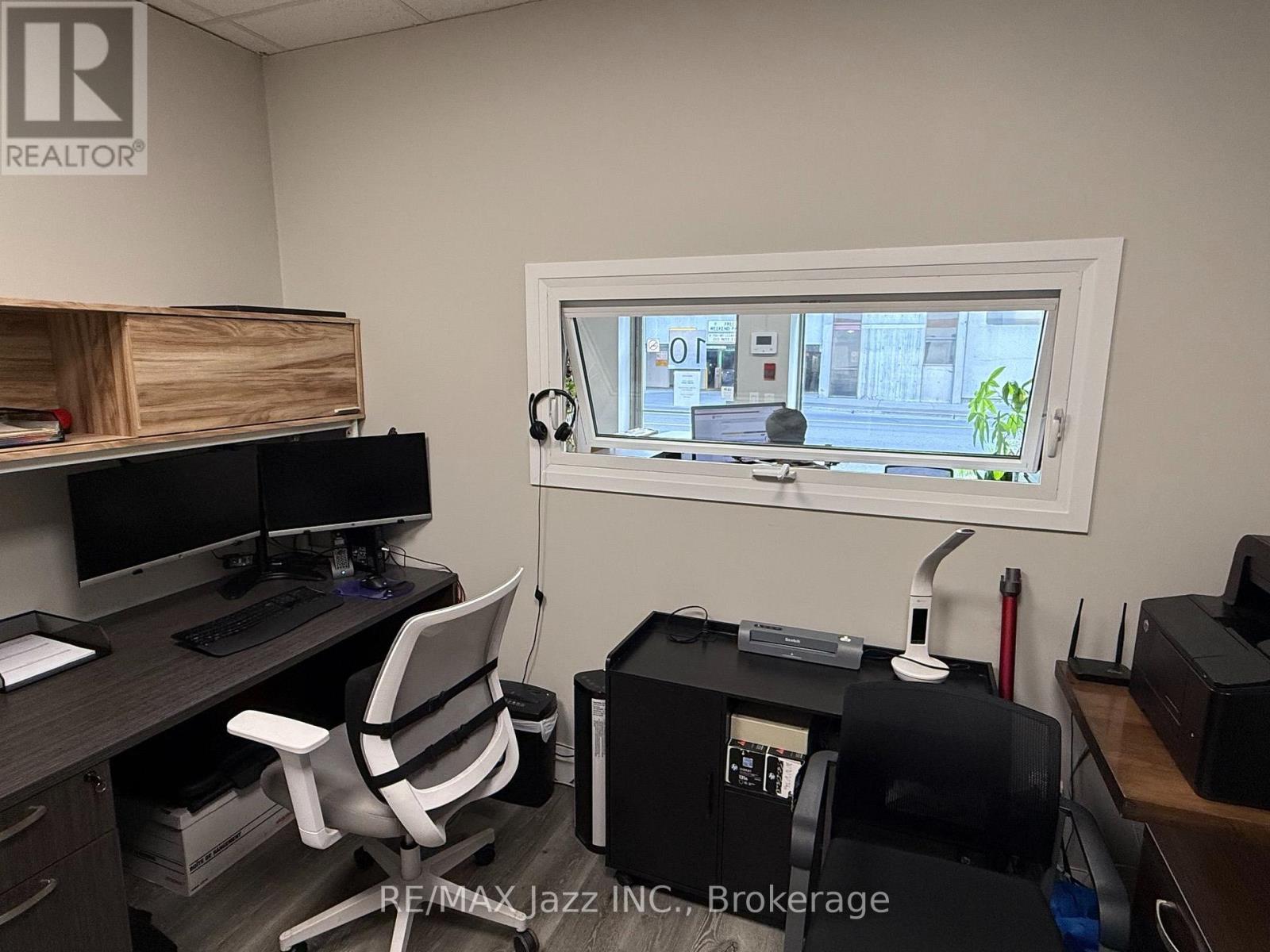 10 Centre Street N, Oshawa, Ontario  L1G 4B3 - Photo 8 - E13419662