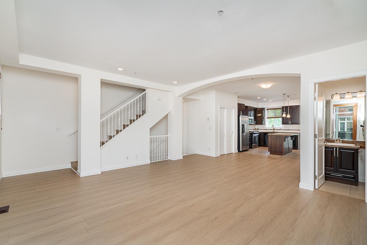 55 20738 84 Avenue, Langley, British Columbia  V2Y 0J6 - Photo 11 - R3158206