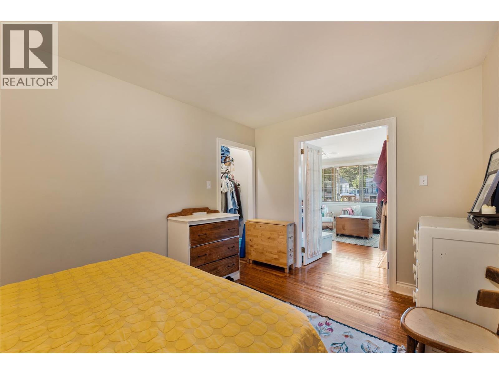 691-693 Okanagan Boulevard Kelowna, BC V1Y7L2_12