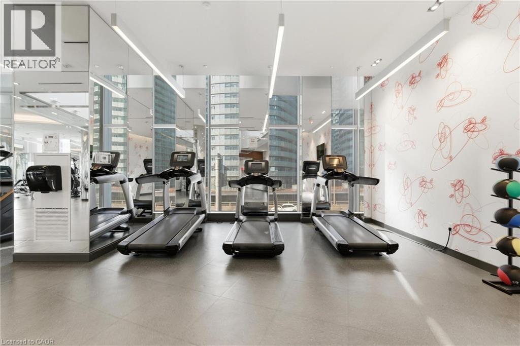 10 York Street Unit# 3807, Toronto, Ontario  M5J 0E1 - Photo 24 - 40843414