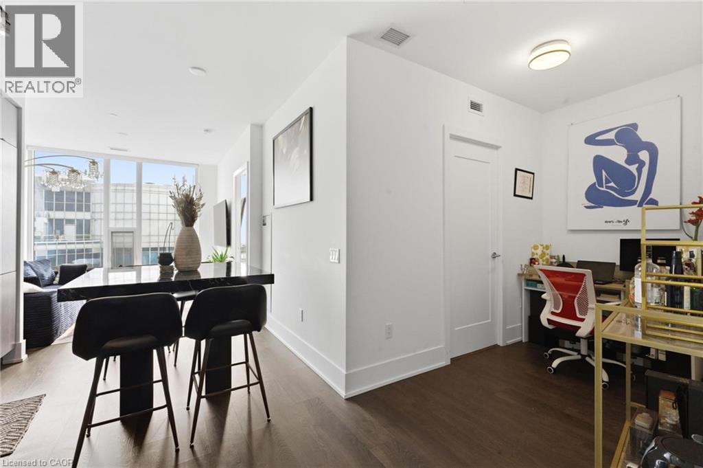 10 York Street Unit# 3807, Toronto, Ontario  M5J 0E1 - Photo 7 - 40843414
