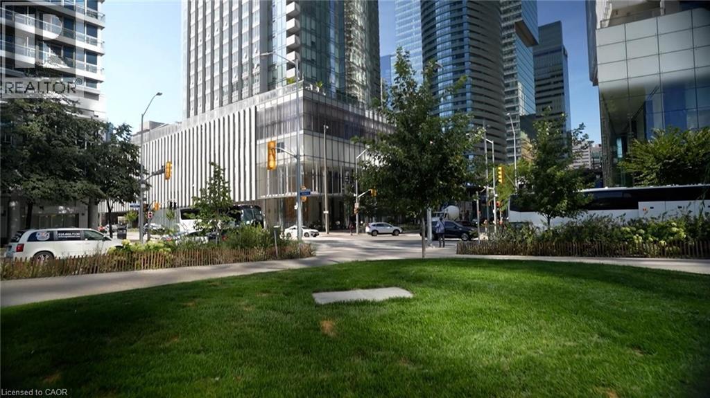 10 York Street Unit# 3807, Toronto, Ontario  M5J 0E1 - Photo 44 - 40843414