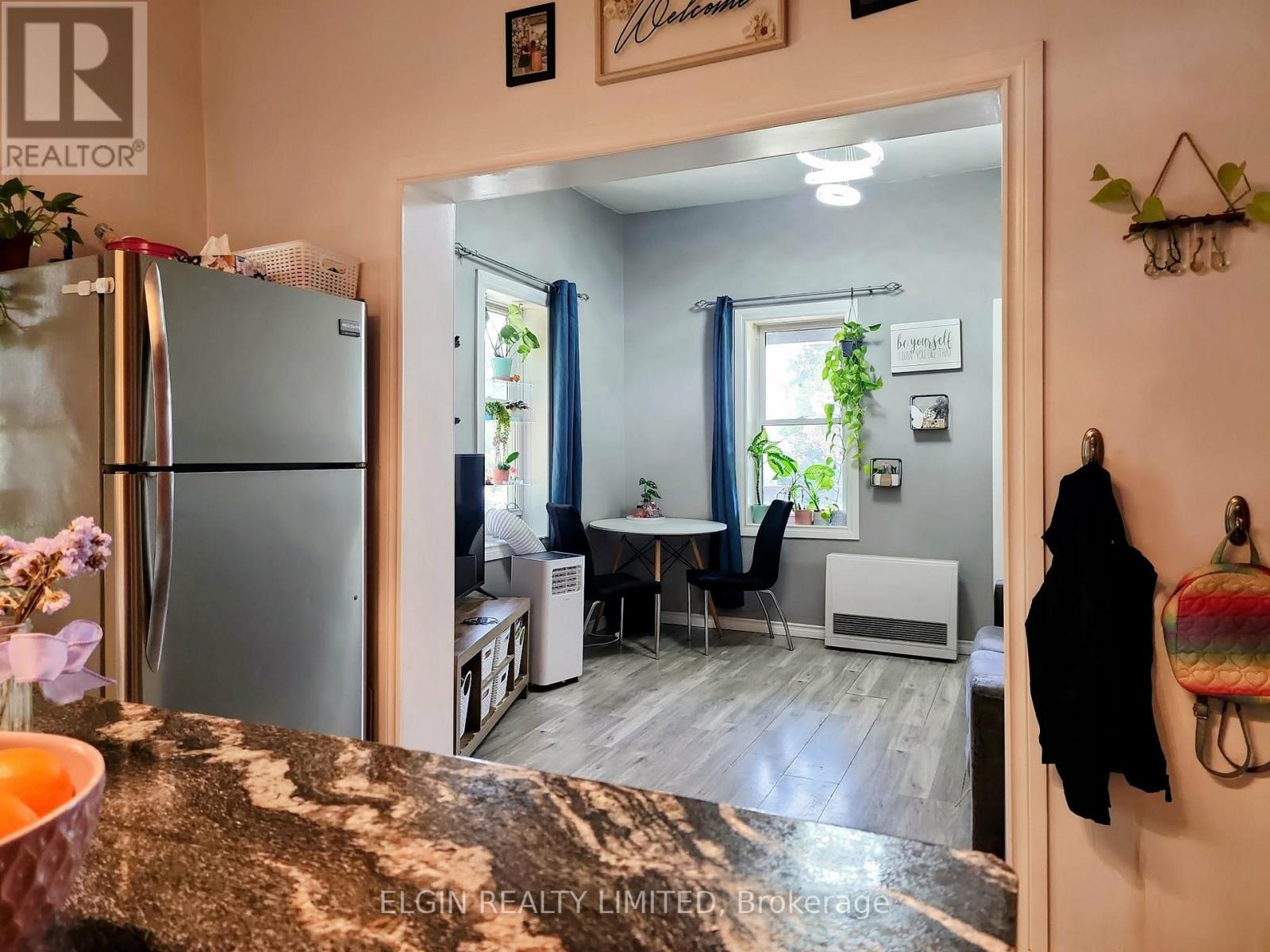 147 Victoria Street, Southwest Middlesex, Ontario  N0L 1M0 - Photo 11 - X13707838
