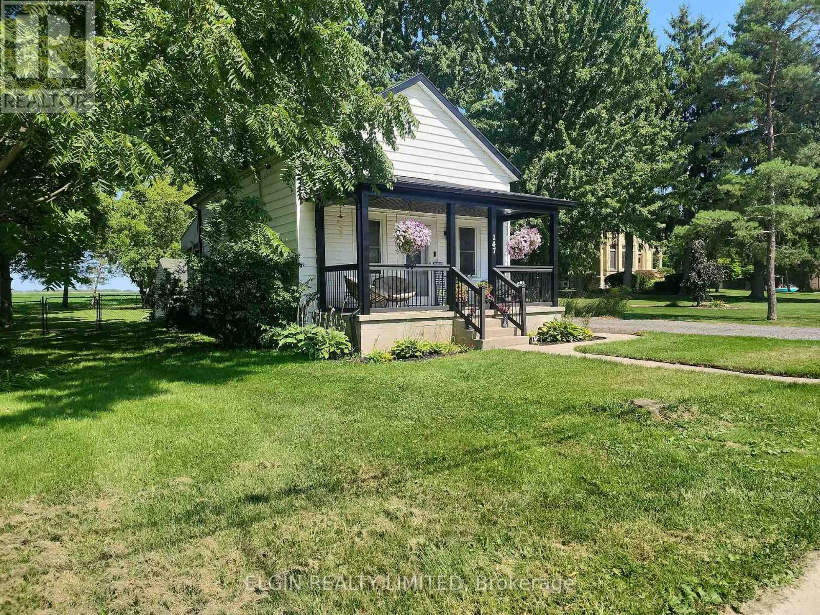 147 Victoria Street, Southwest Middlesex, Ontario  N0L 1M0 - Photo 7 - X13707838