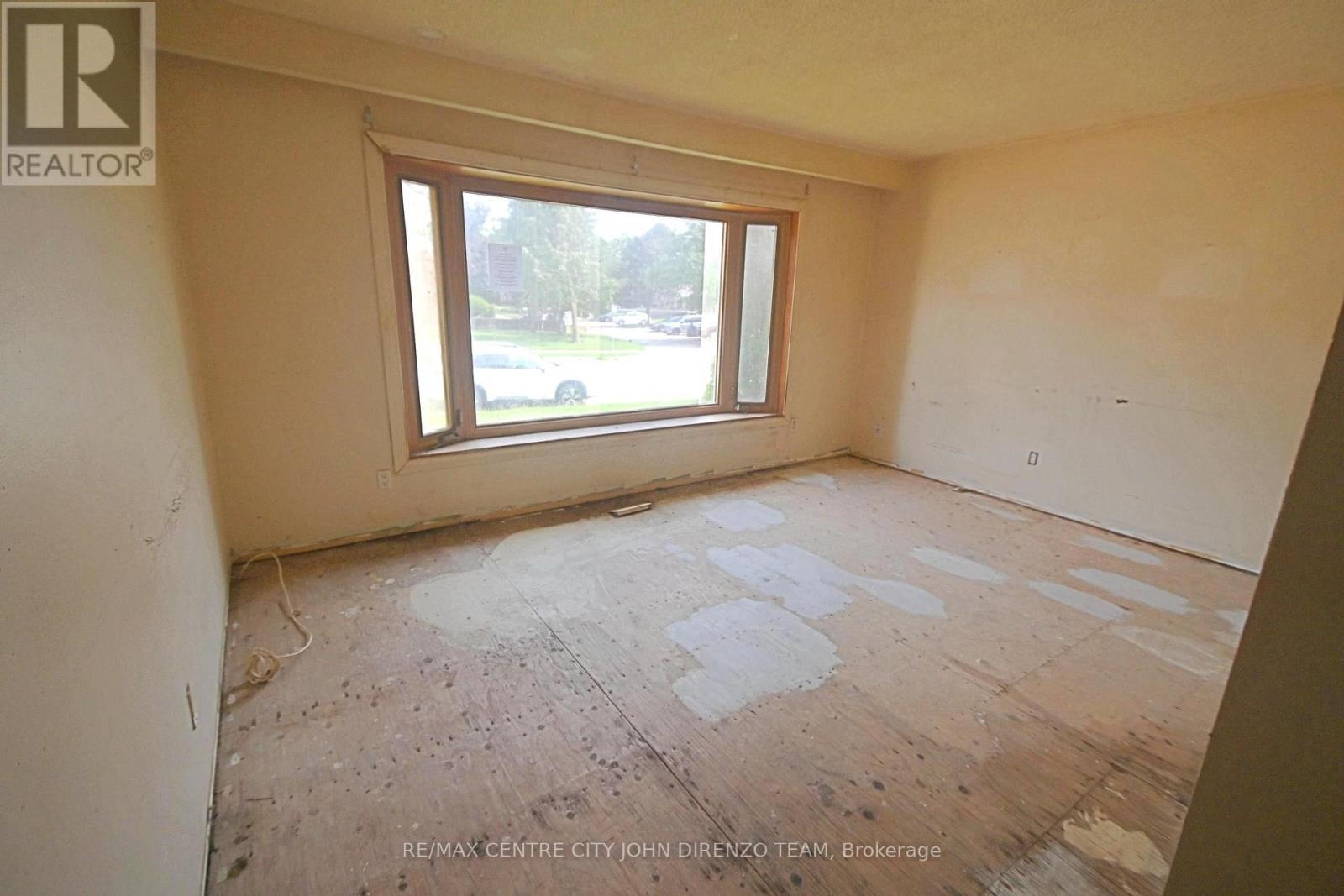 83 Confederation Drive, St. Thomas, Ontario  N5P 3Y2 - Photo 7 - X13708126