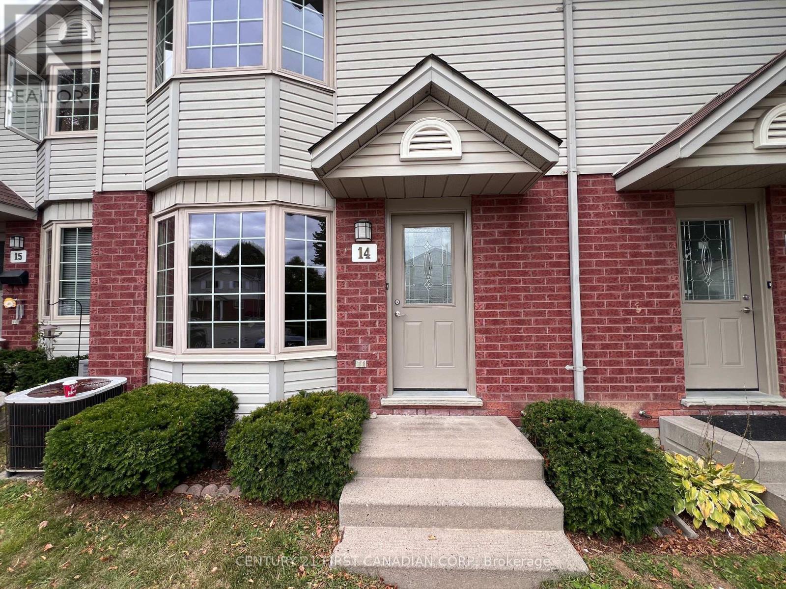 14 - 70 Chapman Court, London North, Ontario  N6G 4Z4 - Photo 1 - X13708222