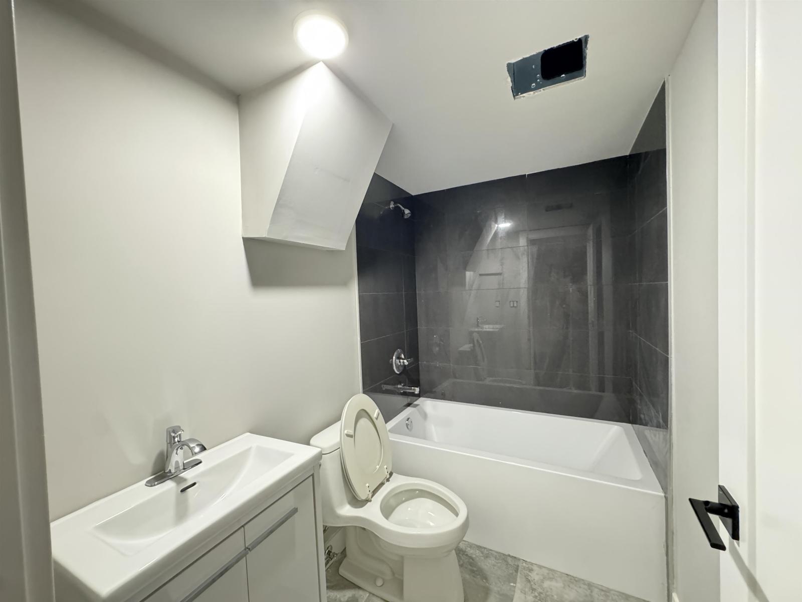 15032 Spenser Drive, Surrey, British Columbia  V3S 5Z7 - Photo 31 - R3158096