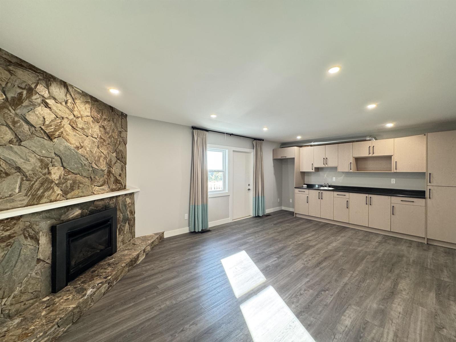 15032 Spenser Drive, Surrey, British Columbia  V3S 5Z7 - Photo 14 - R3158096