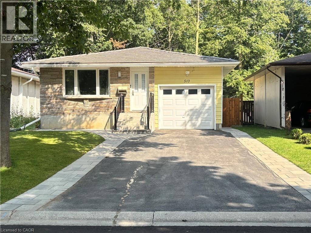 510 OAKRIDGE Place, Waterloo, Ontario