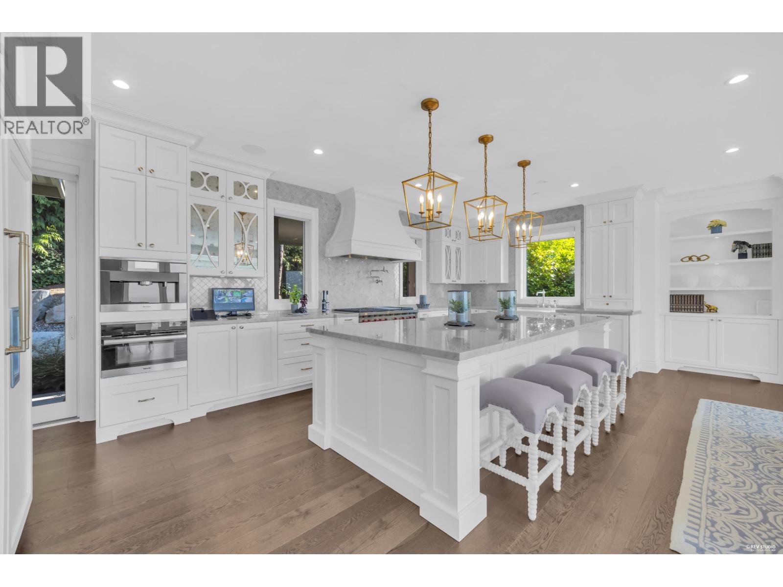 4135 Burkehill Place, West Vancouver, British Columbia  V7V 3M8 - Photo 11 - R3158210