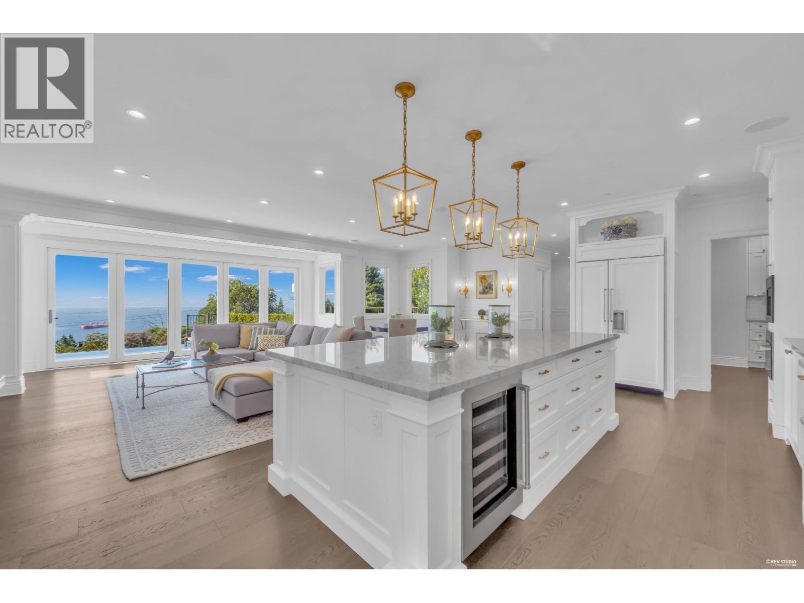 4135 Burkehill Place, West Vancouver, British Columbia  V7V 3M8 - Photo 10 - R3158210