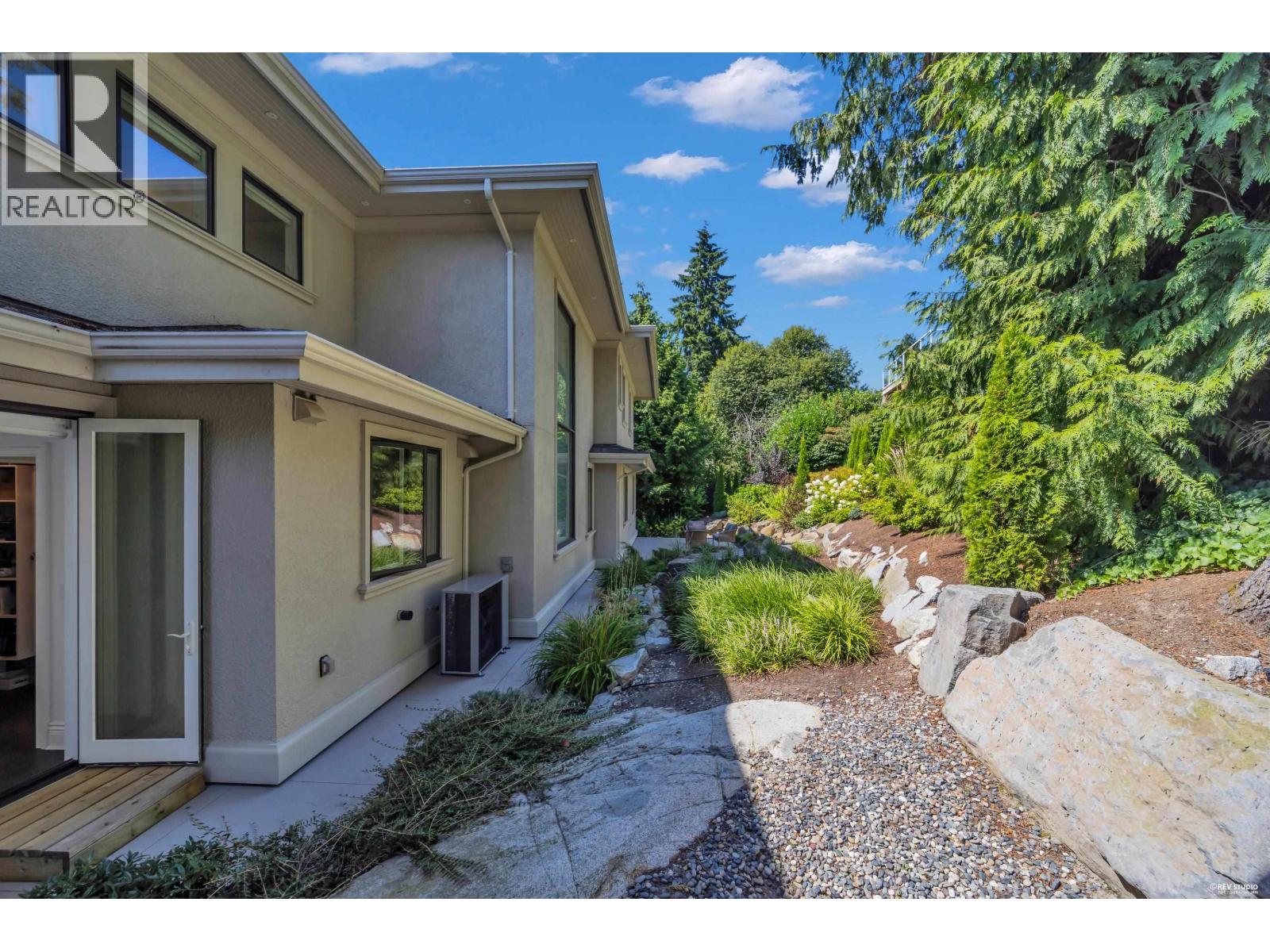 4135 Burkehill Place, West Vancouver, British Columbia  V7V 3M8 - Photo 37 - R3158210