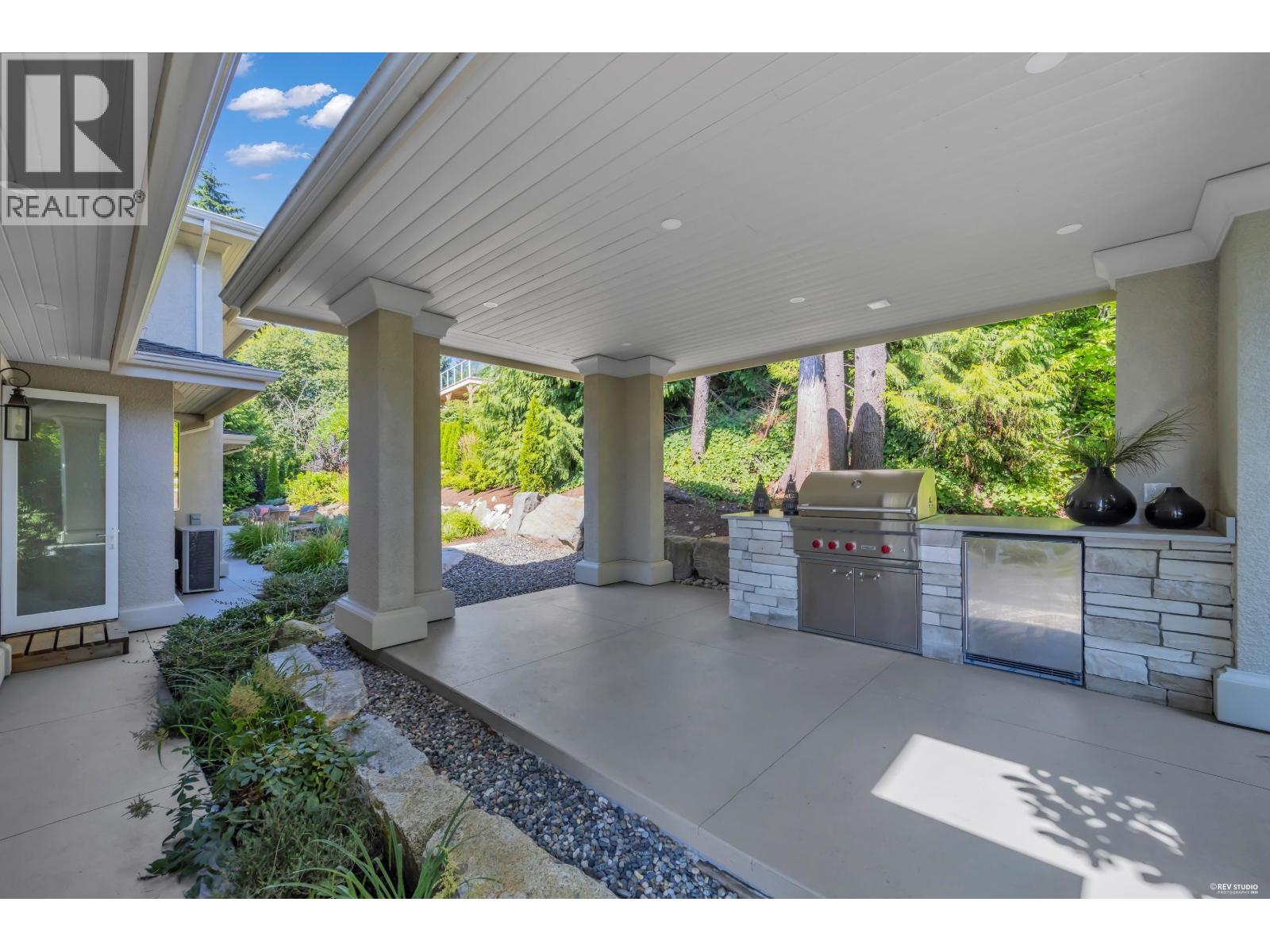 4135 Burkehill Place, West Vancouver, British Columbia  V7V 3M8 - Photo 36 - R3158210