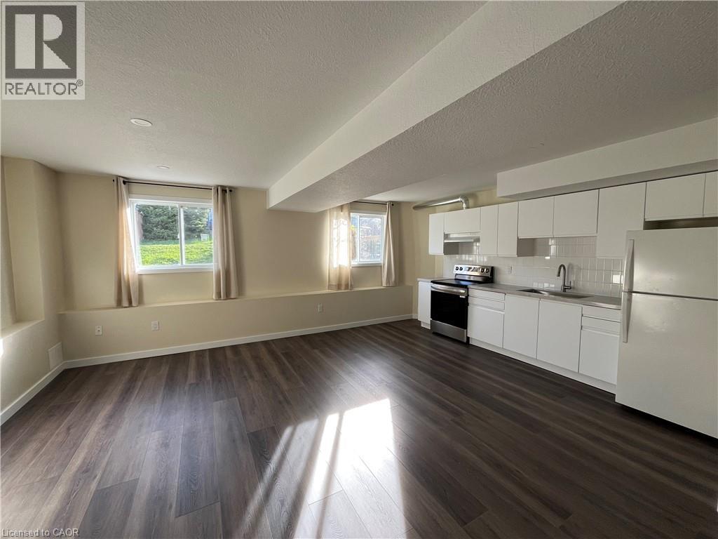716 Karlsfeld Road Unit# A, Waterloo, Ontario  N2T 2W4 - Photo 3 - 40857752