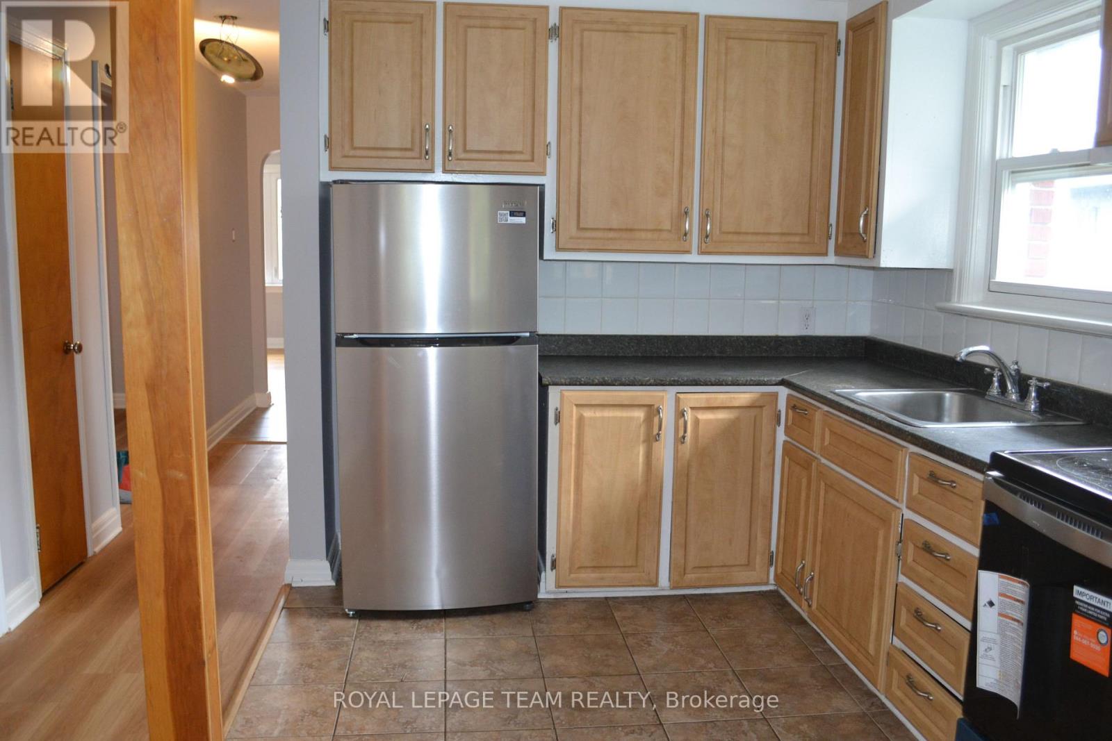 2 - 516 Athlone Avenue, Ottawa, Ontario  K1Z 5M8 - Photo 5 - X13708200