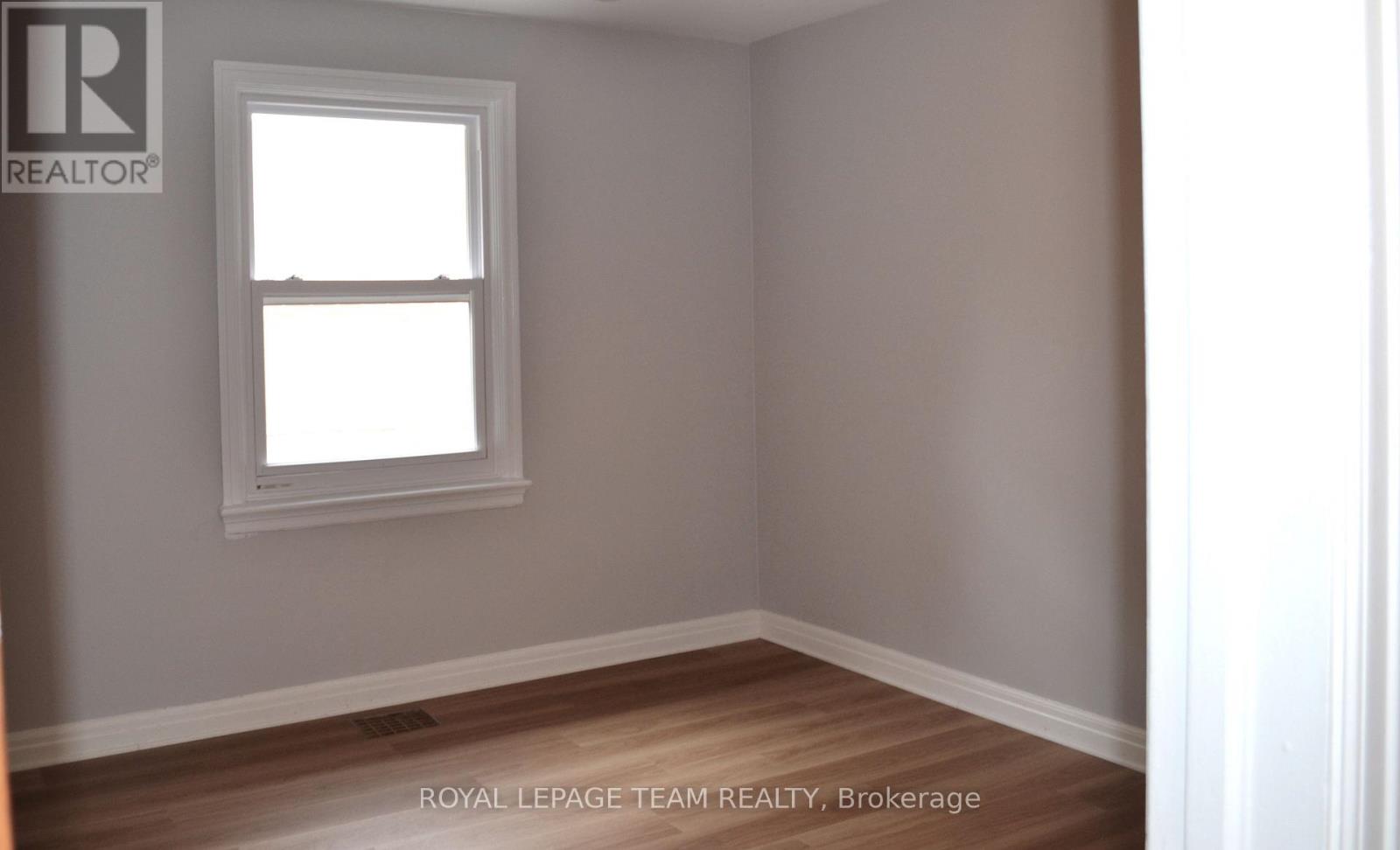 2 - 516 Athlone Avenue, Ottawa, Ontario  K1Z 5M8 - Photo 8 - X13708200