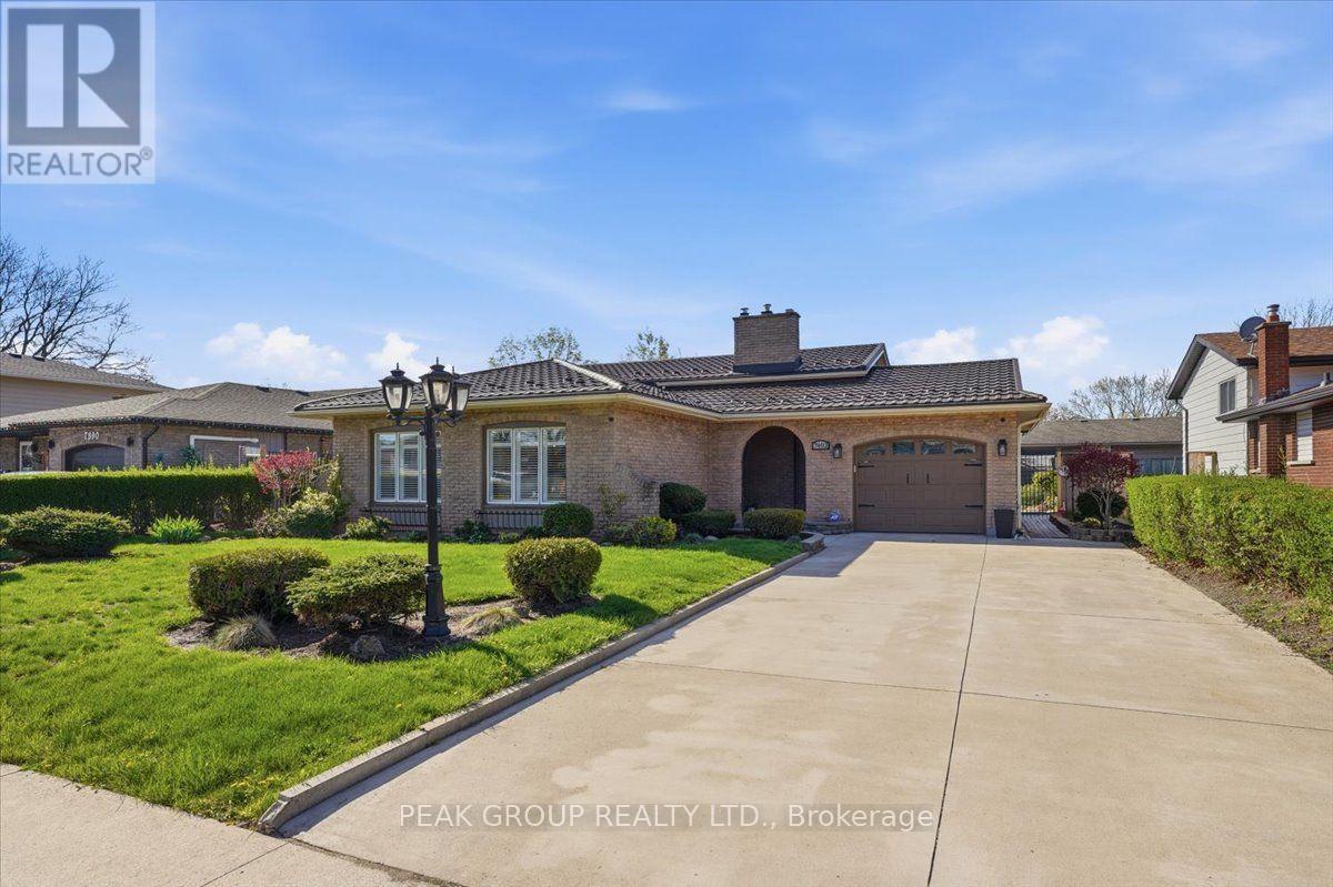 7402 WESTFIELD DRIVE, Niagara Falls, Ontario